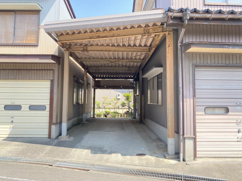 現地写真(駐車場)