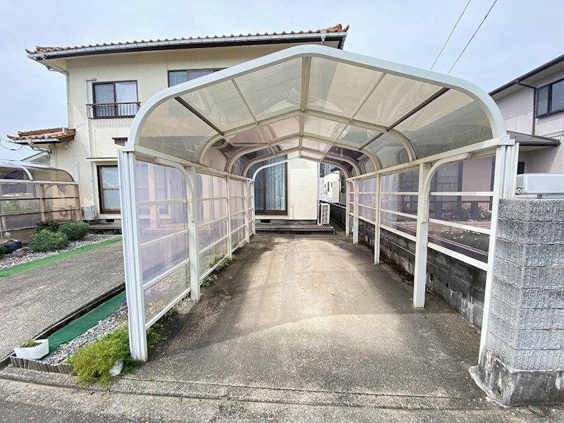 現地写真(駐車場)